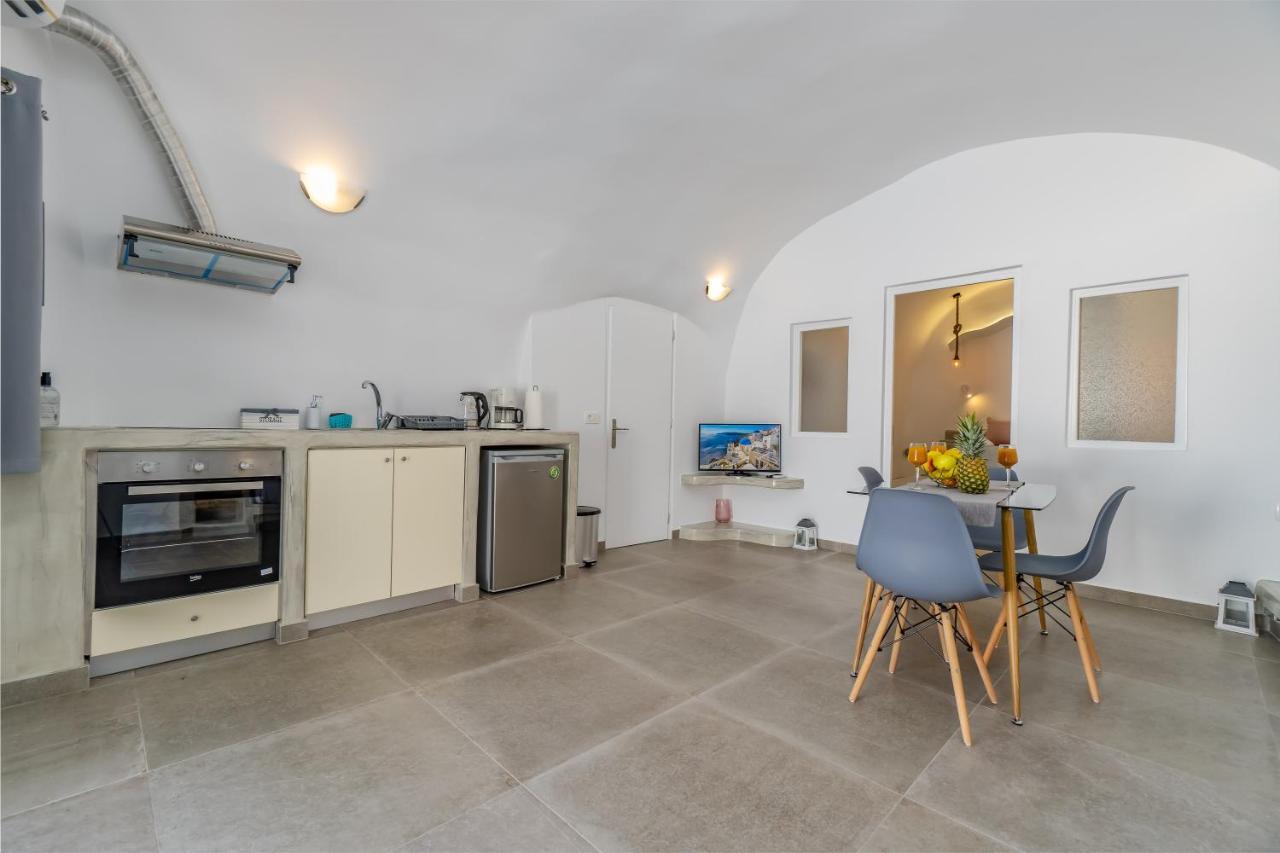 Cally Cave House Fira  Exterior photo