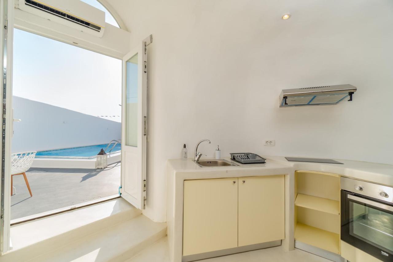 Cally Cave House Fira  Exterior photo