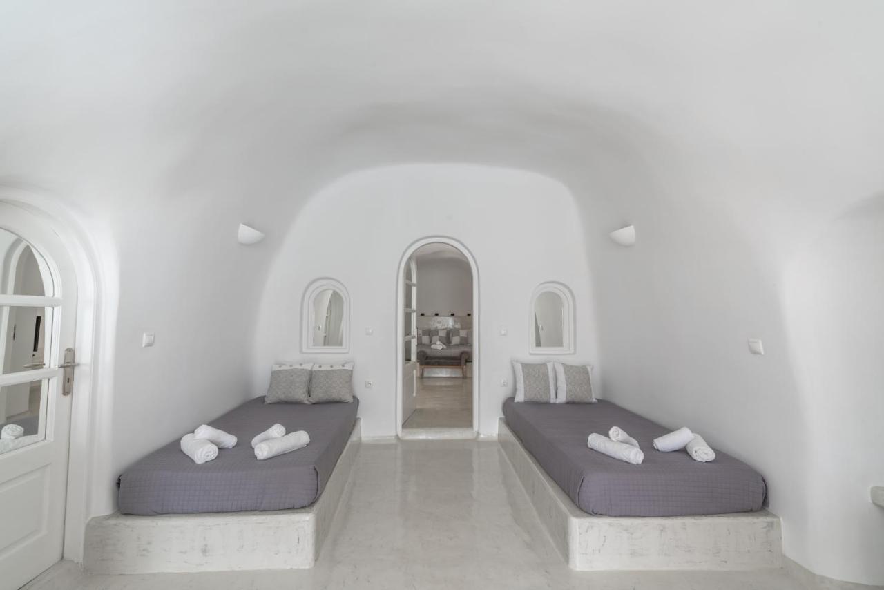 Cally Cave House Fira  Exterior photo